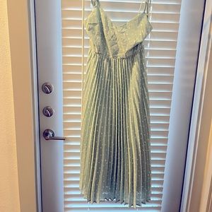 New with Tags Vici tie should sundress